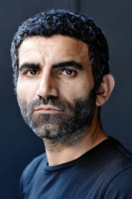 عزیز چاپکورت