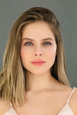 آنگلینا پاخومووا